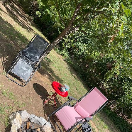 Pet Friendly Graham Home Route 66 At The Mistletoe Farm Bagian luar foto